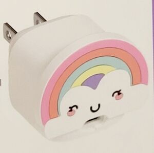 Gems Novelty Rainbow Smiley Face Wall Charger USB-C Compact Portable New In Box.